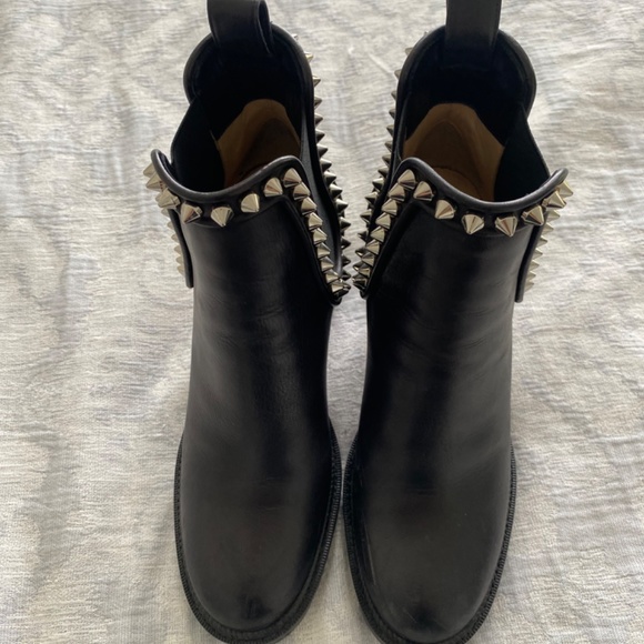 Christian Louboutin lug sole boots - Picture 2 of 3